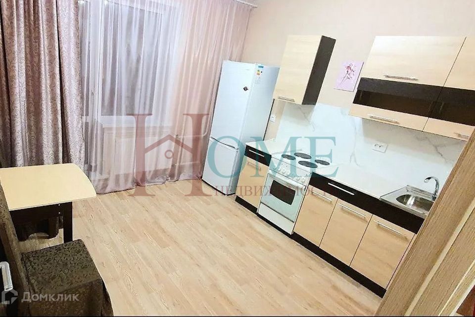 Сдаётся 1-комнатная квартира, 40 м²