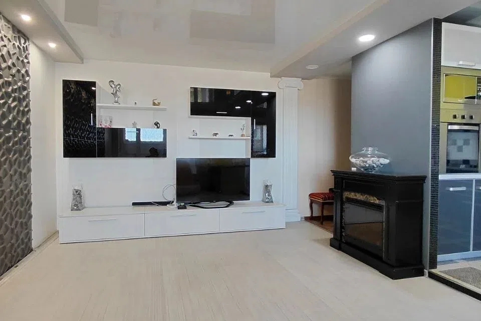 Продаётся 3-комнатная квартира, 82.2 м²