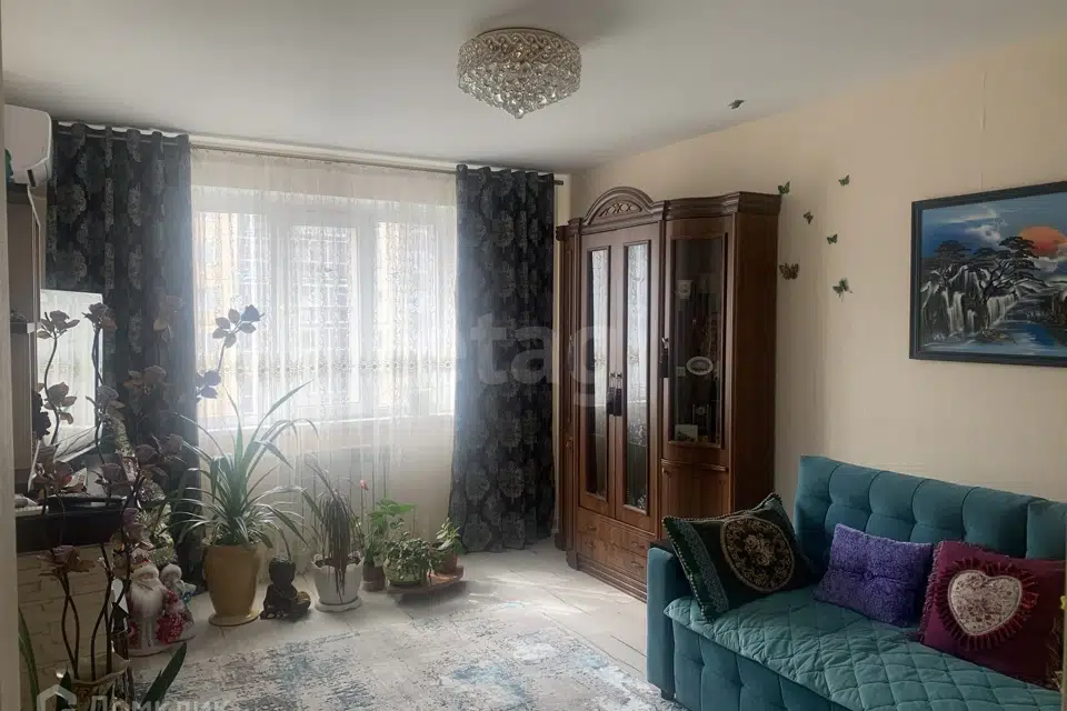 Продаётся 2-комнатная квартира, 57 м²