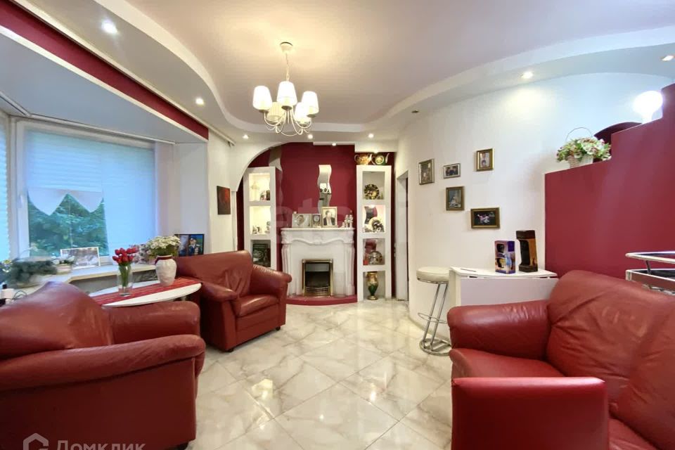 Продаётся 3-комнатная квартира, 92.9 м²
