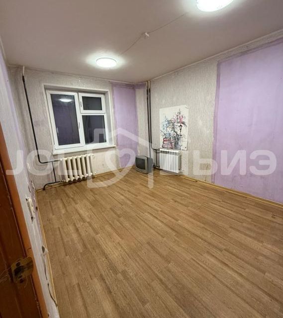 Продаётся 4-комнатная квартира, 72 м²