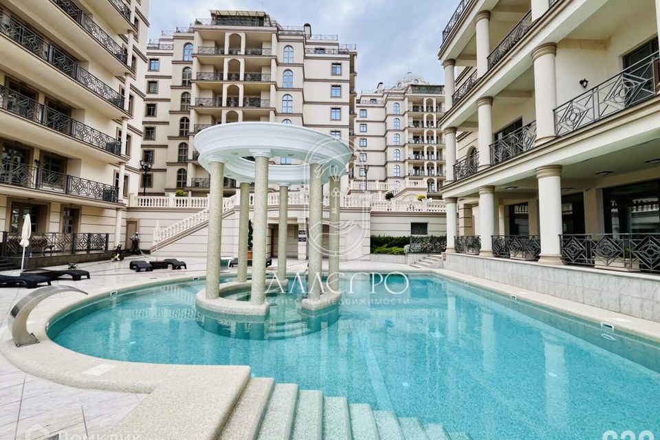 Продаётся 2-комнатная квартира, 114.7 м²
