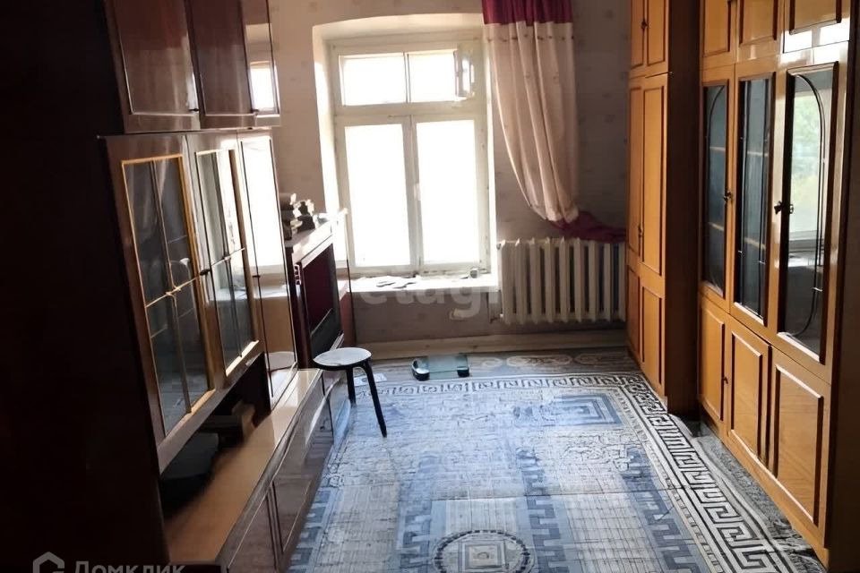 Продаётся 3-комнатная квартира, 41.4 м²
