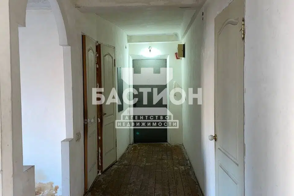 Продаётся 4-комнатная квартира, 66 м²