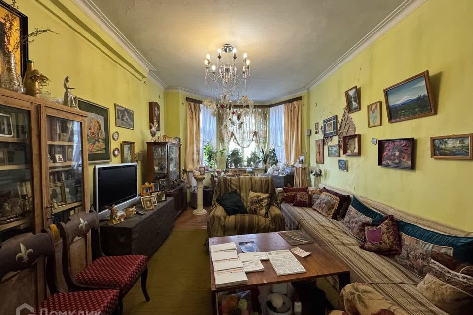 Продаётся 5-комнатная квартира, 114 м²