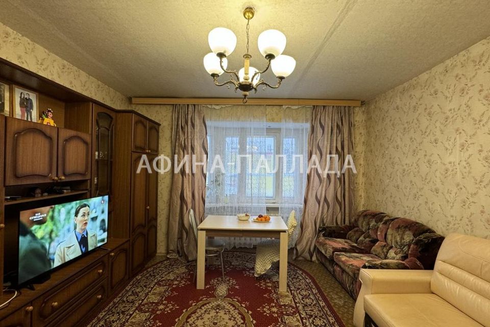 Продаётся 2-комнатная квартира, 56.8 м²