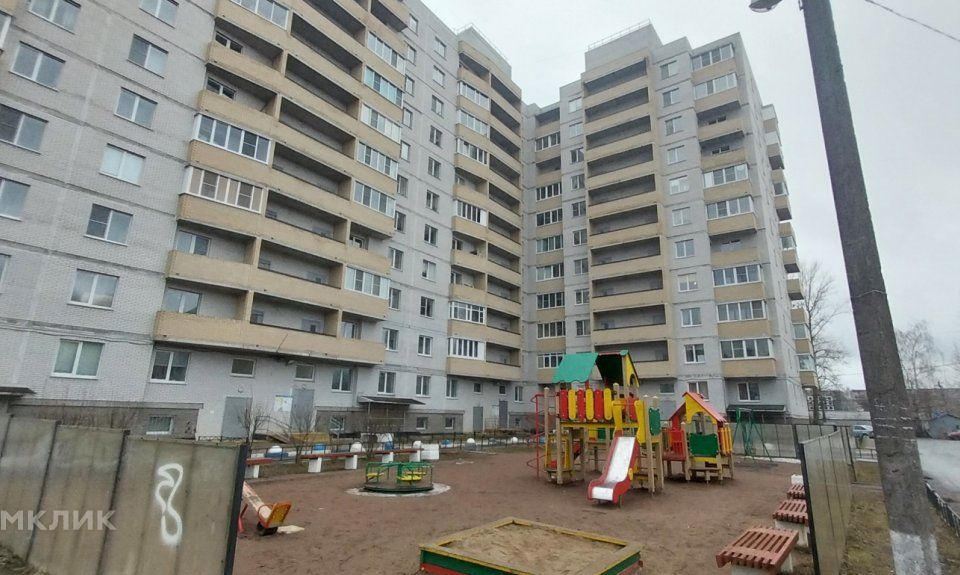 Продаётся 1-комнатная квартира, 42 м²