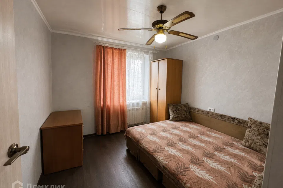 Продаётся 3-комнатная квартира, 54.9 м²