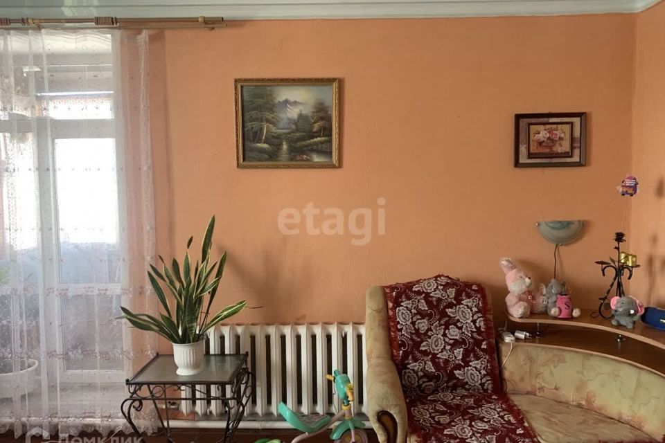 Продаётся 3-комнатная квартира, 58 м²