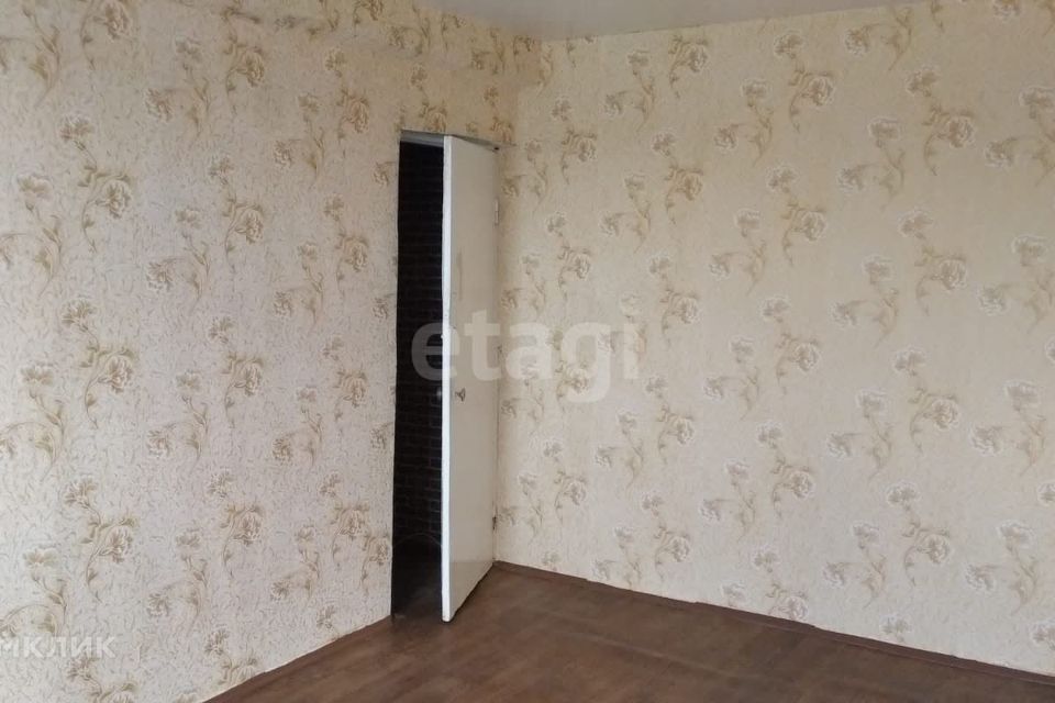 Продаётся 3-комнатная квартира, 50.3 м²