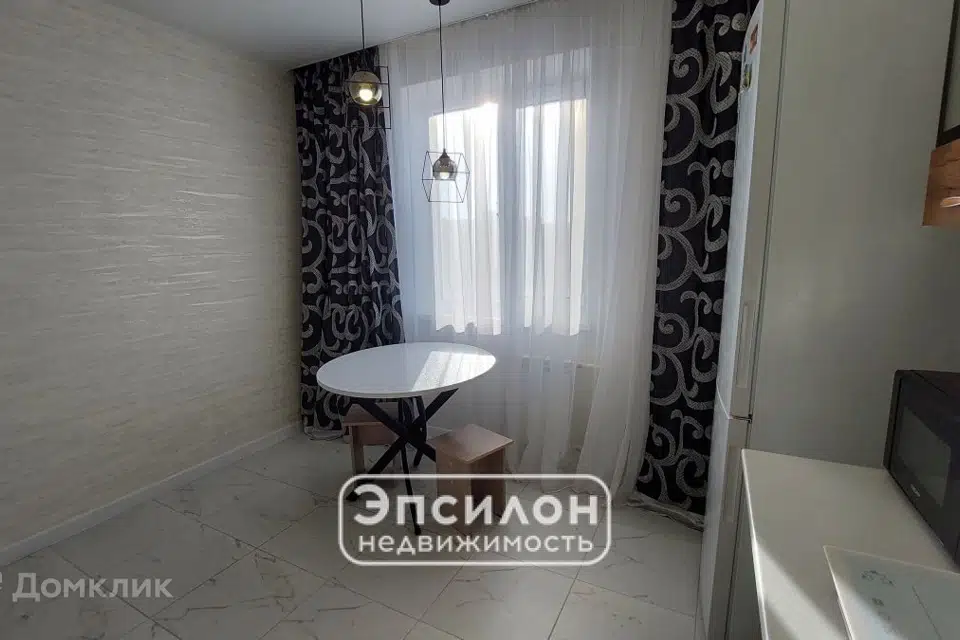 Продаётся 1-комнатная квартира, 37.2 м²