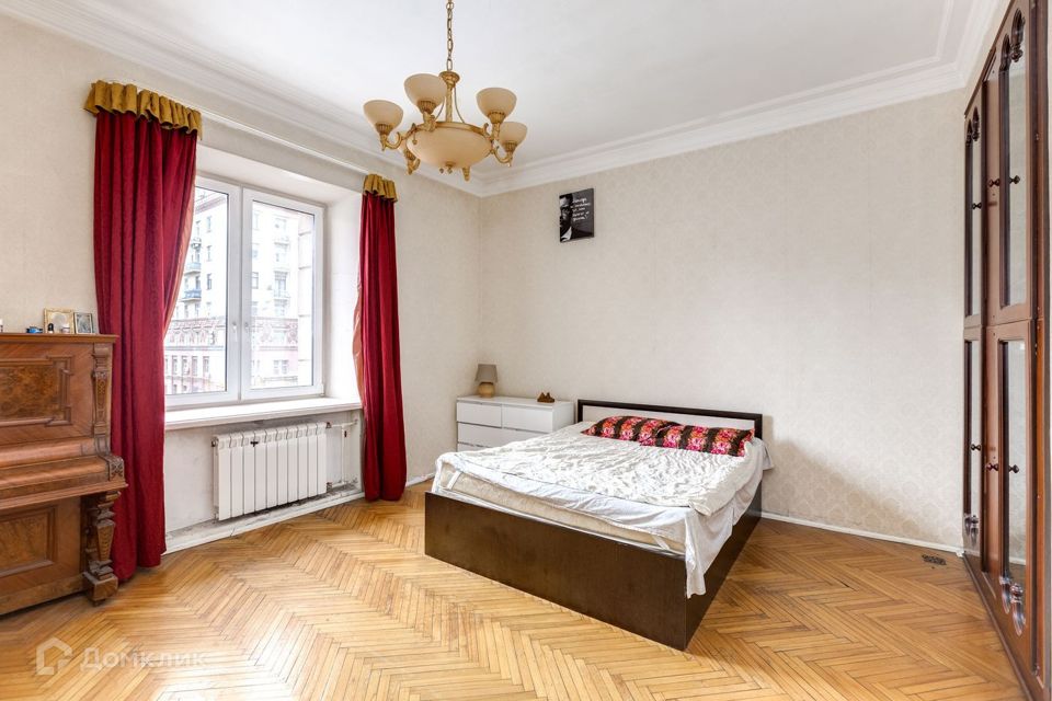 Продаётся 3-комнатная квартира, 97.6 м²