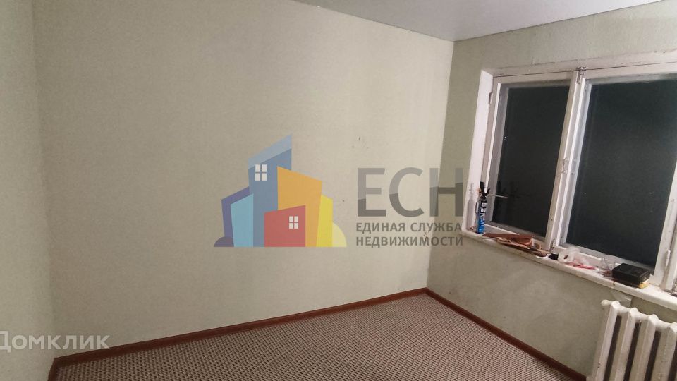 Продаётся 4-комнатная квартира, 57.9 м²