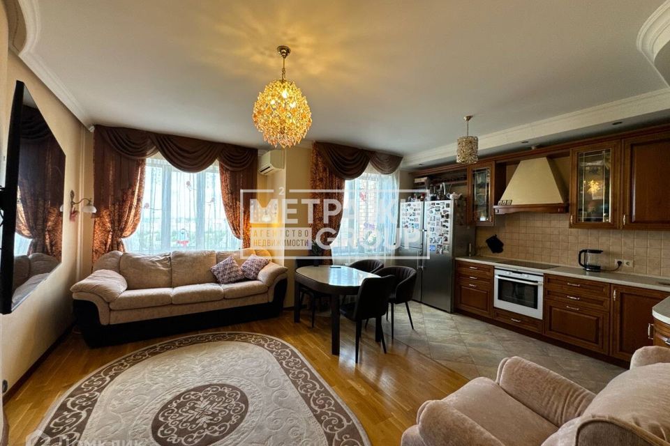 Продаётся 3-комнатная квартира, 90.4 м²
