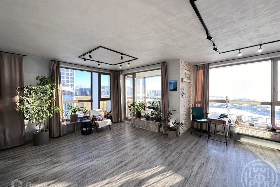 Продаётся 3-комнатная квартира, 95 м²