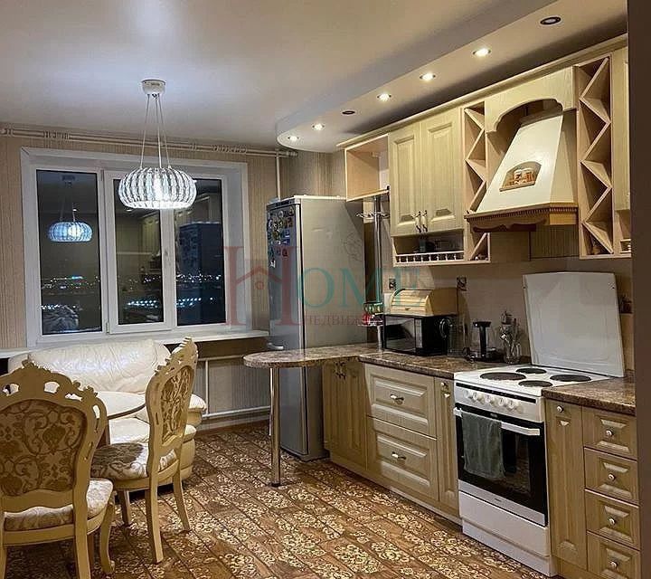 Сдаётся 3-комнатная квартира, 89 м²