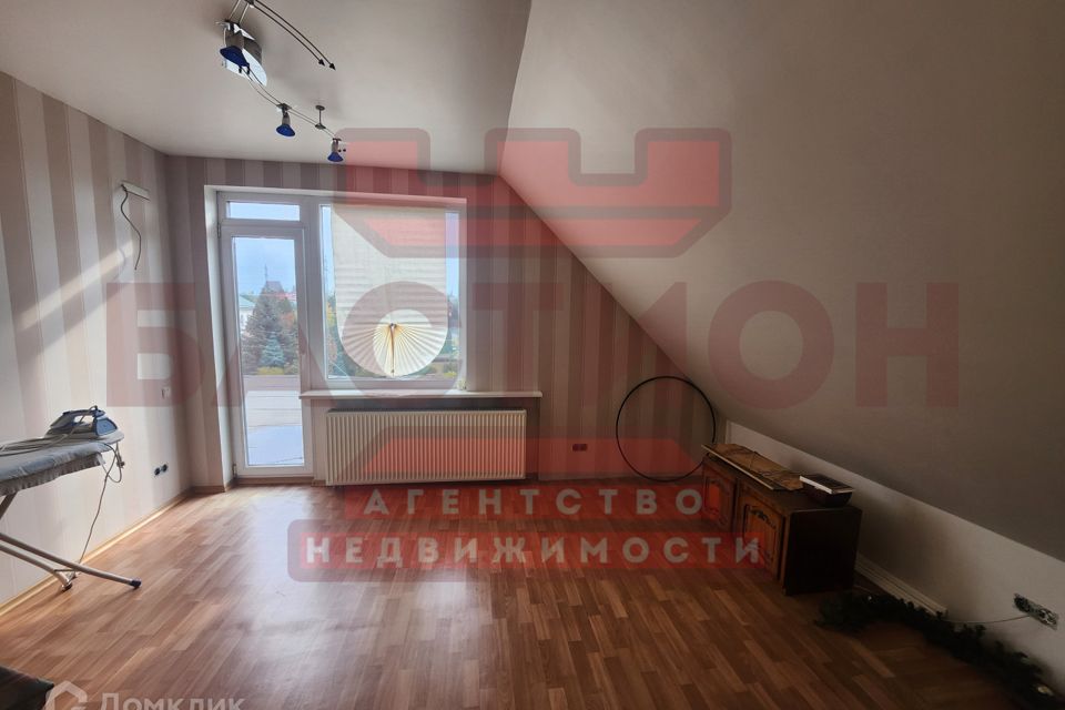 Продаётся 3-этажный дом, 388.3 м²