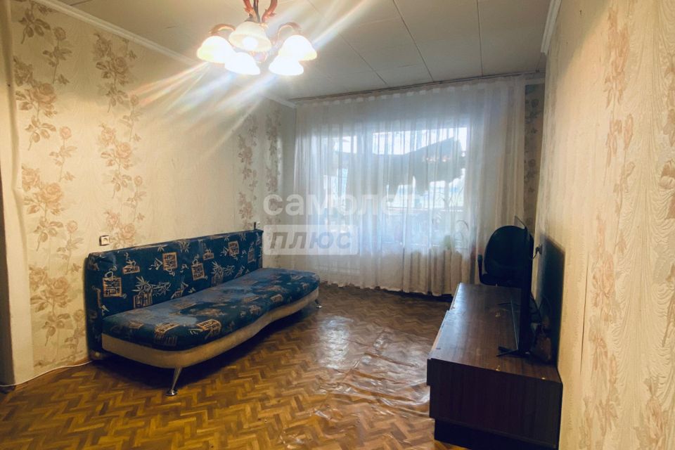 Продаётся 2-комнатная квартира, 43.8 м²