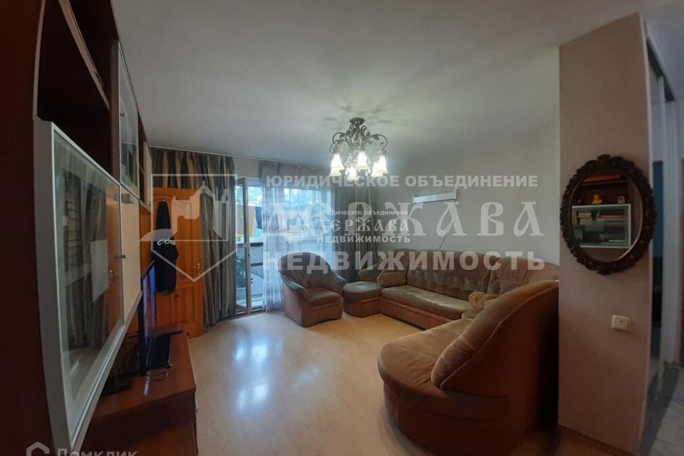 Продаётся 4-комнатная квартира, 80.4 м²