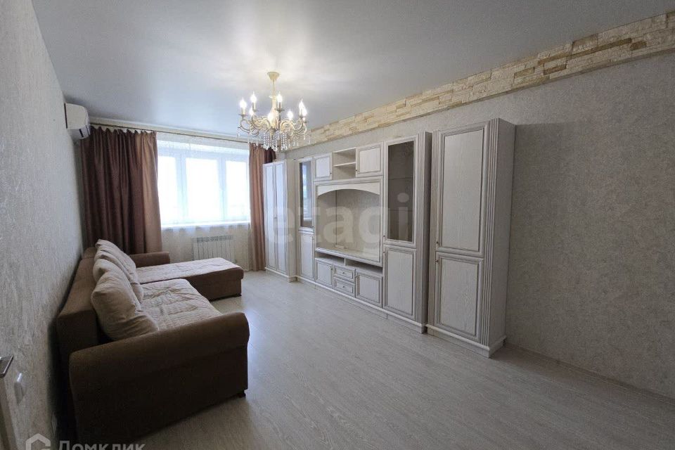 Сдаётся 2-комнатная квартира, 56.2 м²