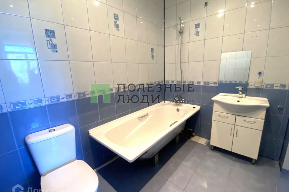 Продаётся 1-комнатная квартира, 40.2 м²