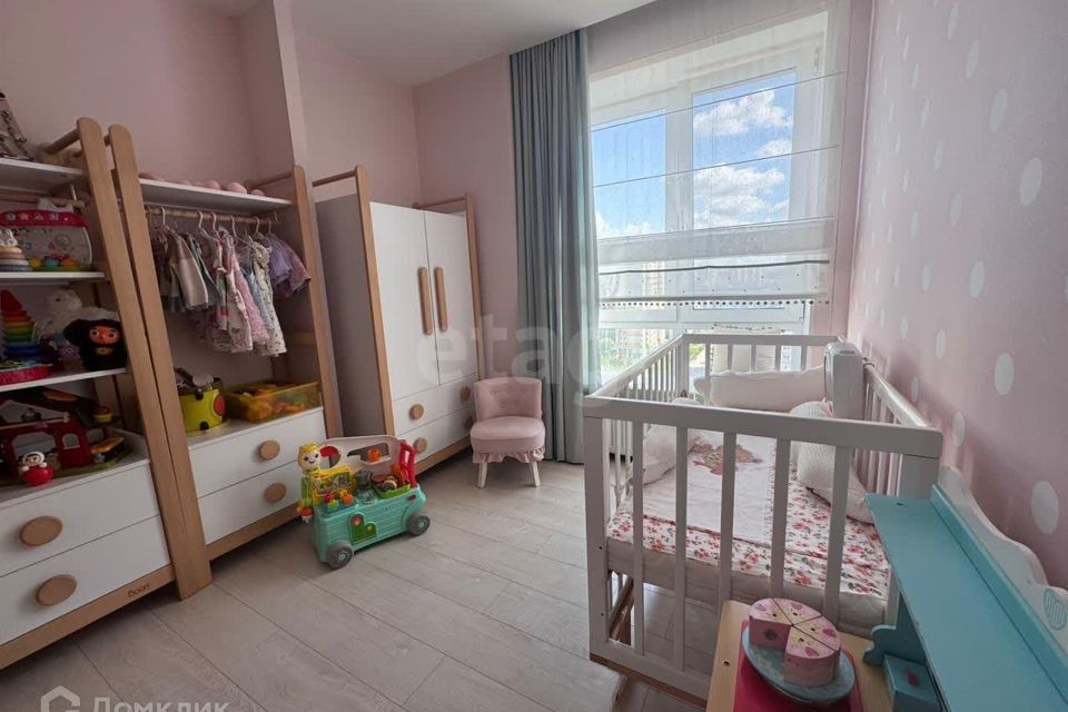 Продаётся 4-комнатная квартира, 105.2 м²