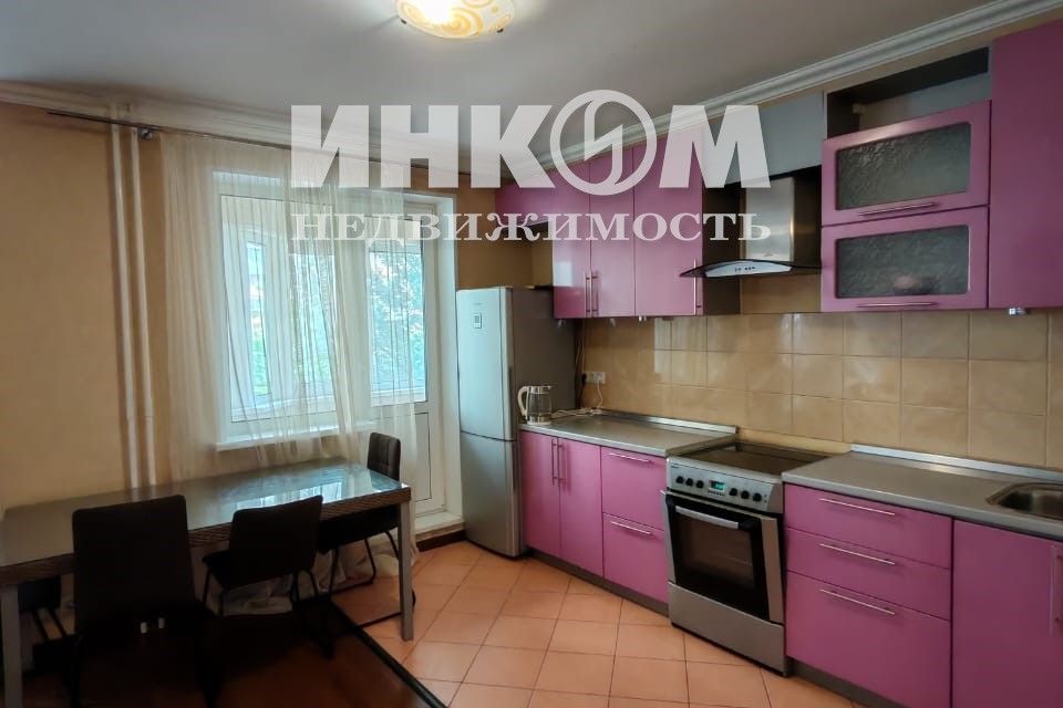 Сдаётся 2-комнатная квартира, 70 м²