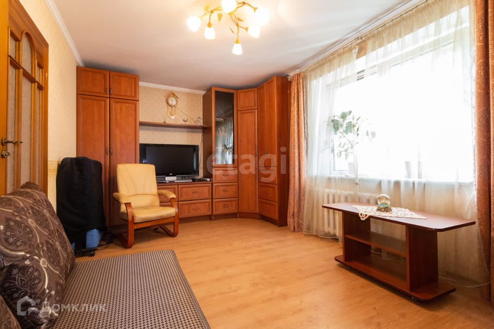 Продаётся 1-комнатная квартира, 53.2 м²