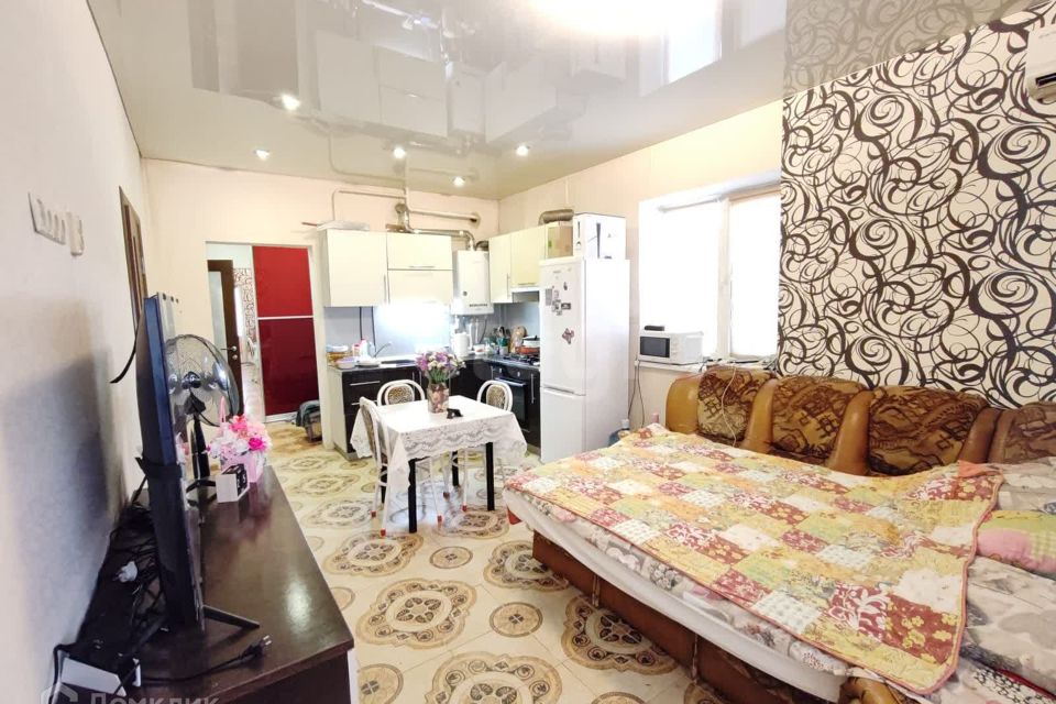 Продаётся 1-комнатная квартира, 49.2 м²