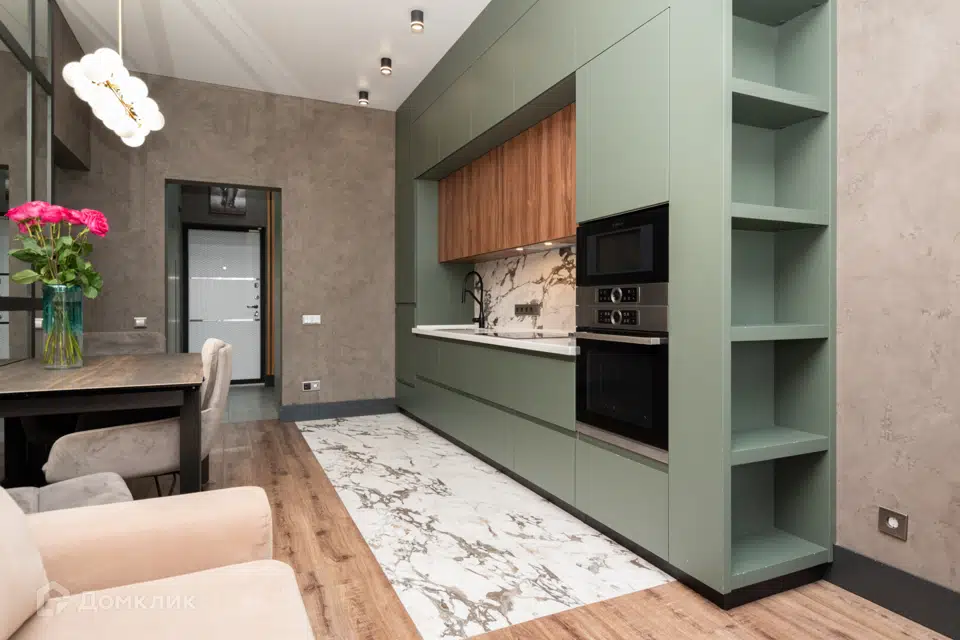 Продаётся 4-комнатная квартира, 110 м²