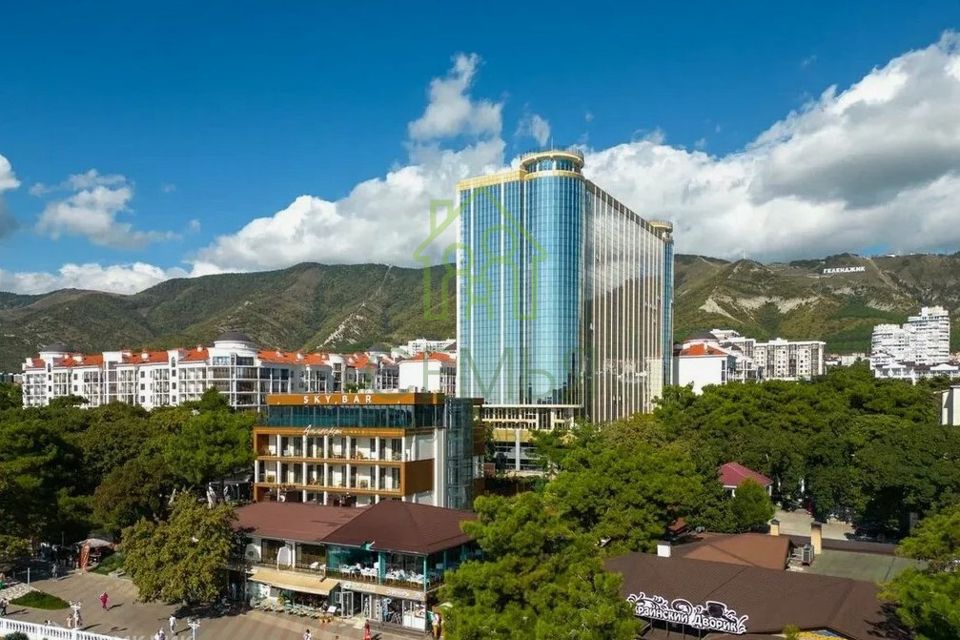Продаётся 3-комнатная квартира, 128.4 м²