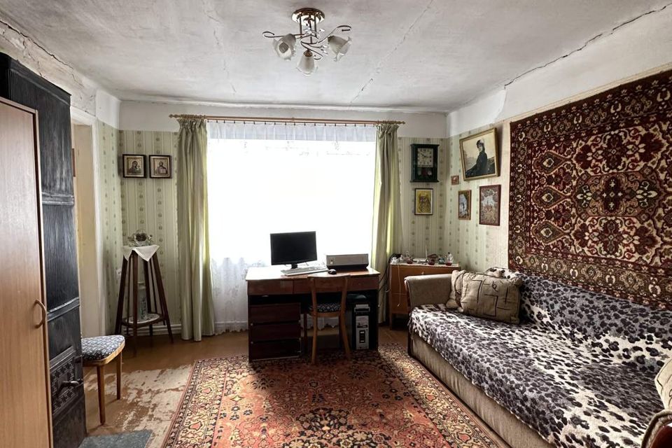 Продаётся 3-комнатная квартира, 47.7 м²