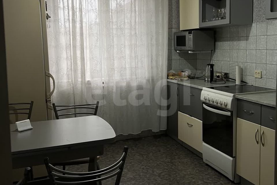 Продаётся 1-комнатная квартира, 40.7 м²