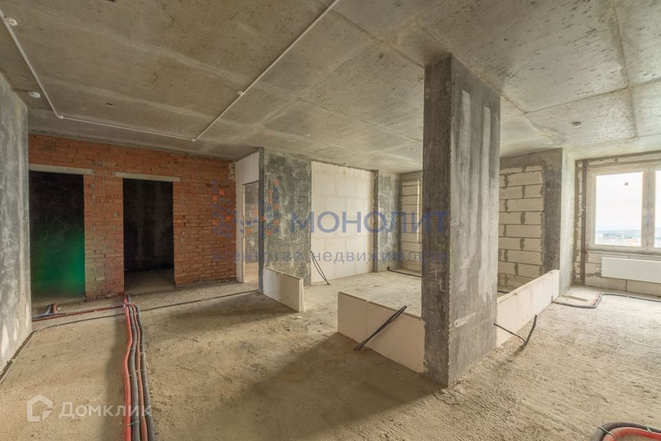 Продаётся 3-комнатная квартира, 107.8 м²