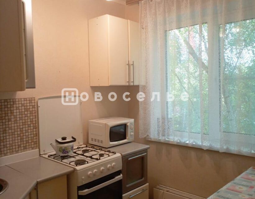 Сдаётся 2-комнатная квартира, 61.6 м²