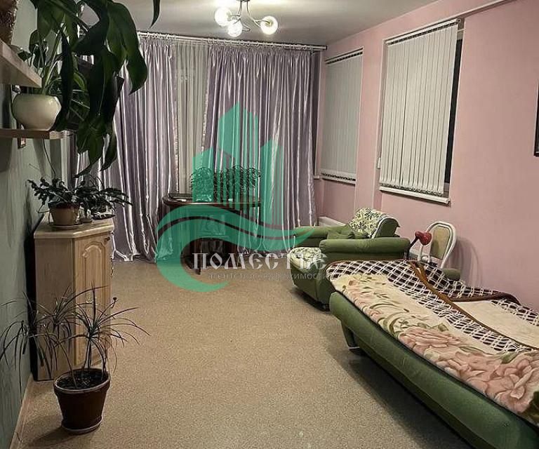 Продаётся 1-комнатная квартира, 42 м²