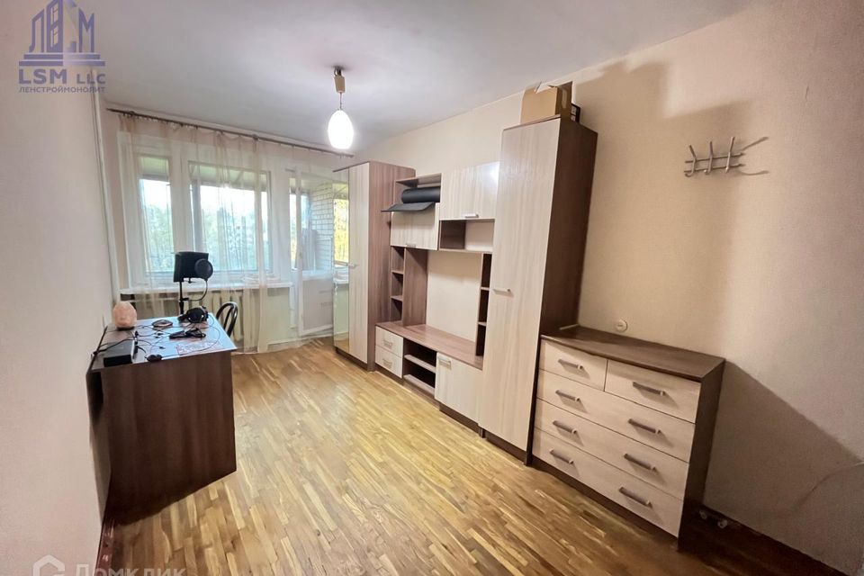 Продаётся 4-комнатная квартира, 75.8 м²