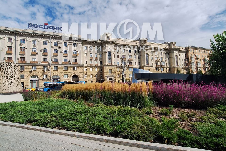 Продаётся 3-комнатная квартира, 72.3 м²