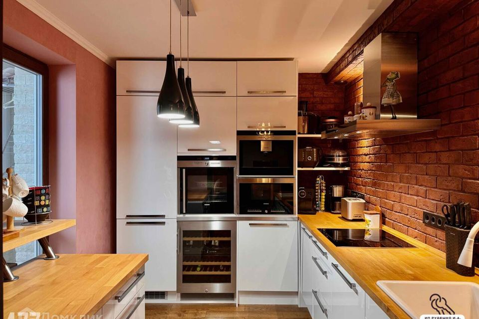 Продаётся 3-комнатная квартира, 77 м²