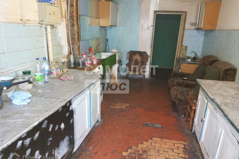 Продаётся комната в 1-комн. квартире, 10 м²