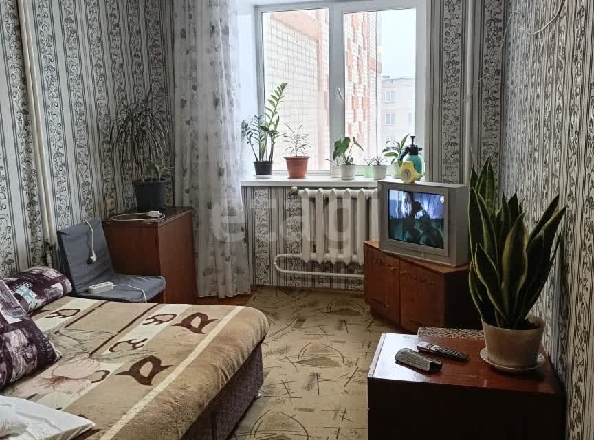 Продаётся 3-комнатная квартира, 58.2 м²