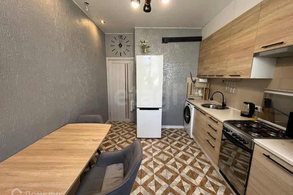 Продаётся 1-комнатная квартира, 38.6 м²