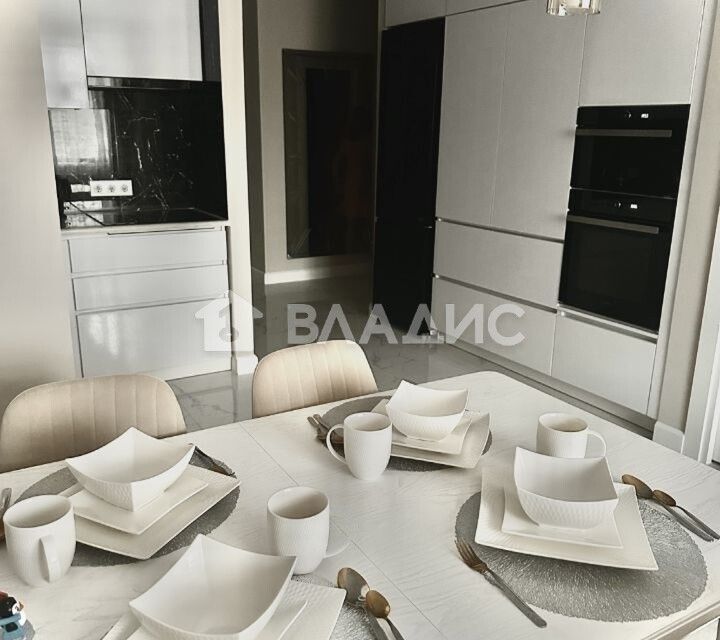 Продаётся 3-комнатная квартира, 71.4 м²