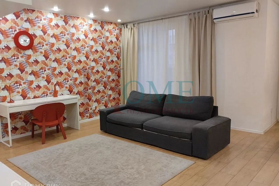 Сдаётся 2-комнатная квартира, 67 м²