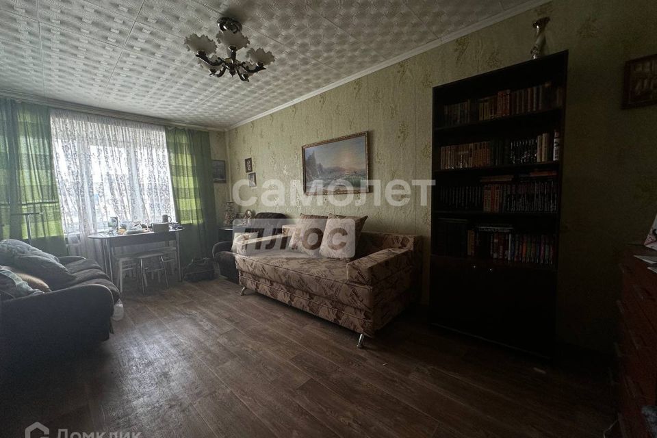 Продаётся 3-комнатная квартира, 57.1 м²
