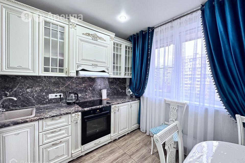 Сдаётся 1-комнатная квартира, 40 м²