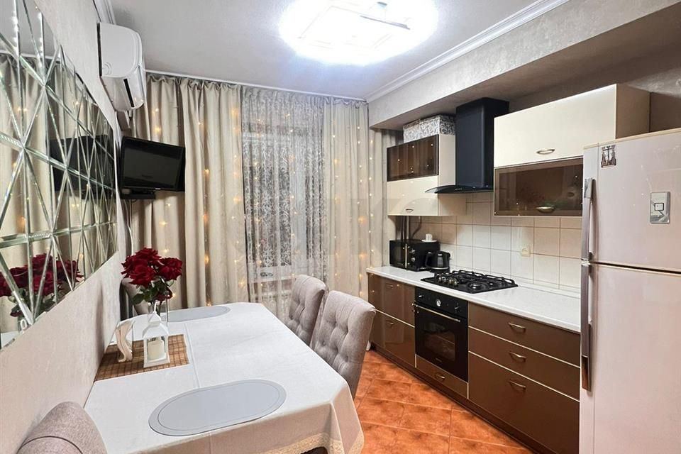 Продаётся 3-комнатная квартира, 70 м²