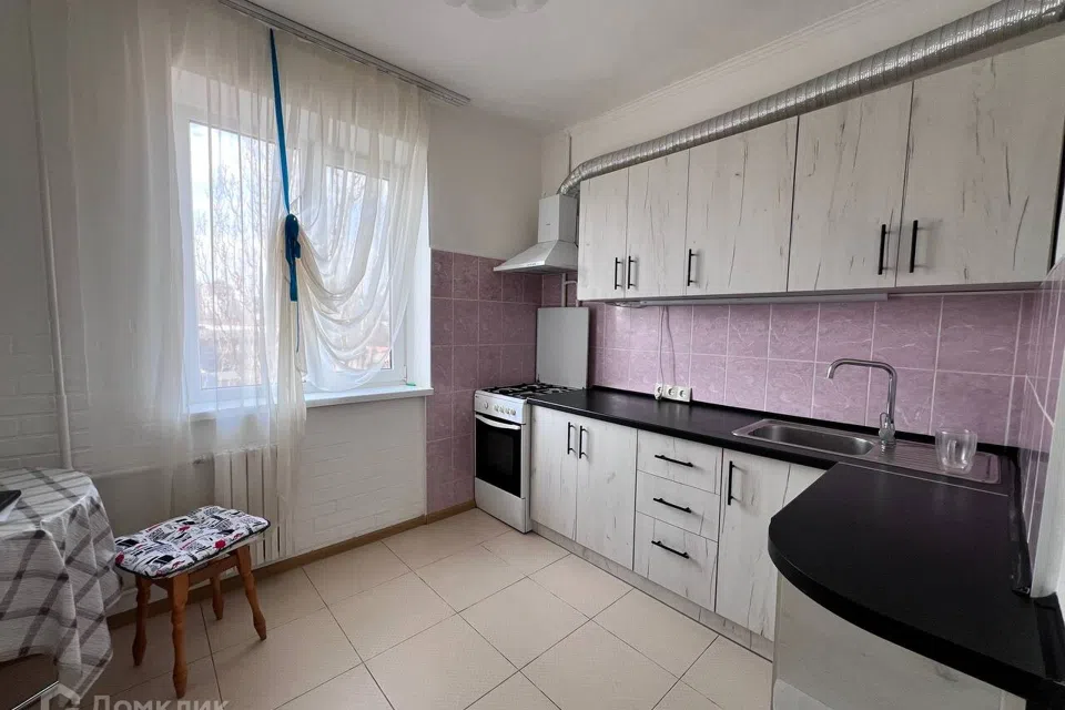 Сдаётся 1-комнатная квартира, 40 м²