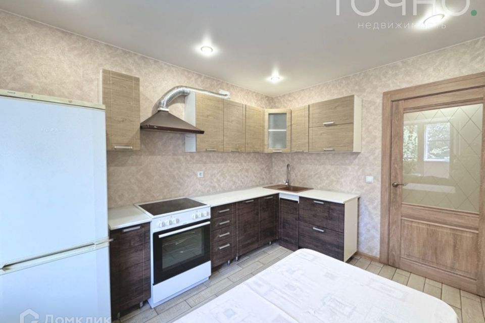 Продаётся 1-комнатная квартира, 42 м²
