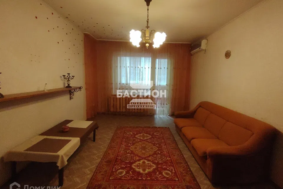 Продаётся 2-комнатная квартира, 55.6 м²